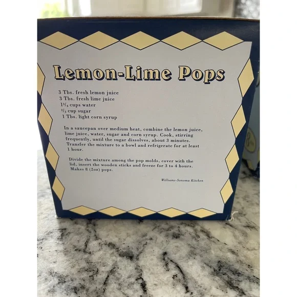 Williams Sonoma Space Pop Molds.  I am the original owner.  New in original box - Picture 5 of 7